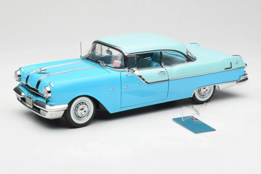 โมเดลรถ 1:18 Pontiac Star Chief สีน้ำเงิน Sun Star (มือสอง)