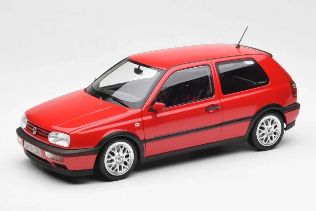 โมเดลรถ 1:18 Volkswagen Golf Mk3 GTI Flash สีแดง Norev