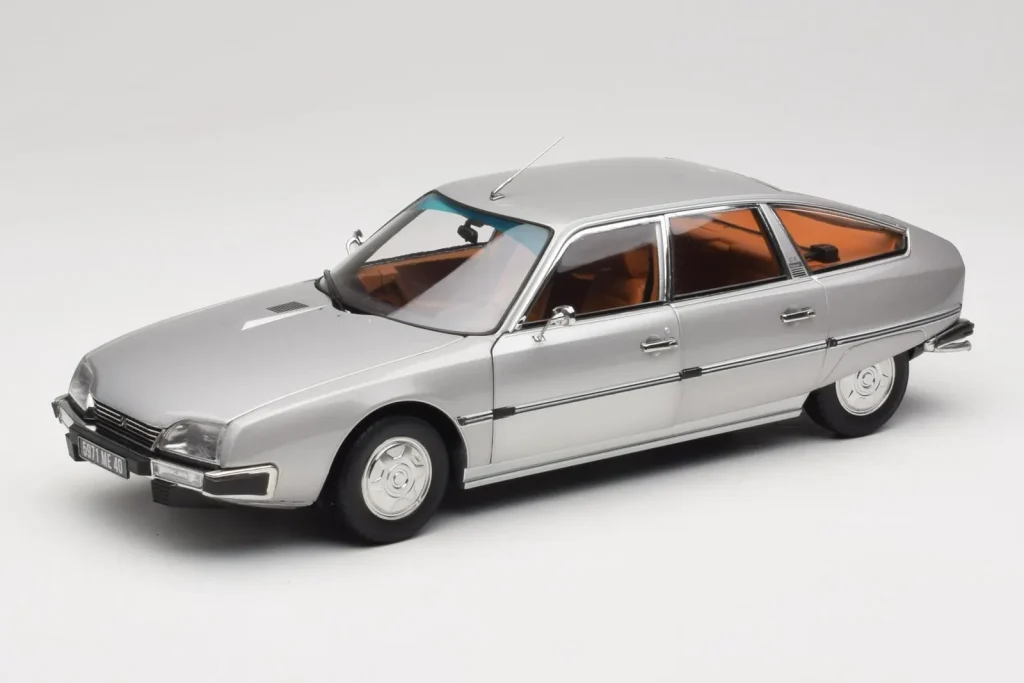โมเดลรถ 1:18 Citroen CX 2200 Pallas Largentiere สีเทา Norev