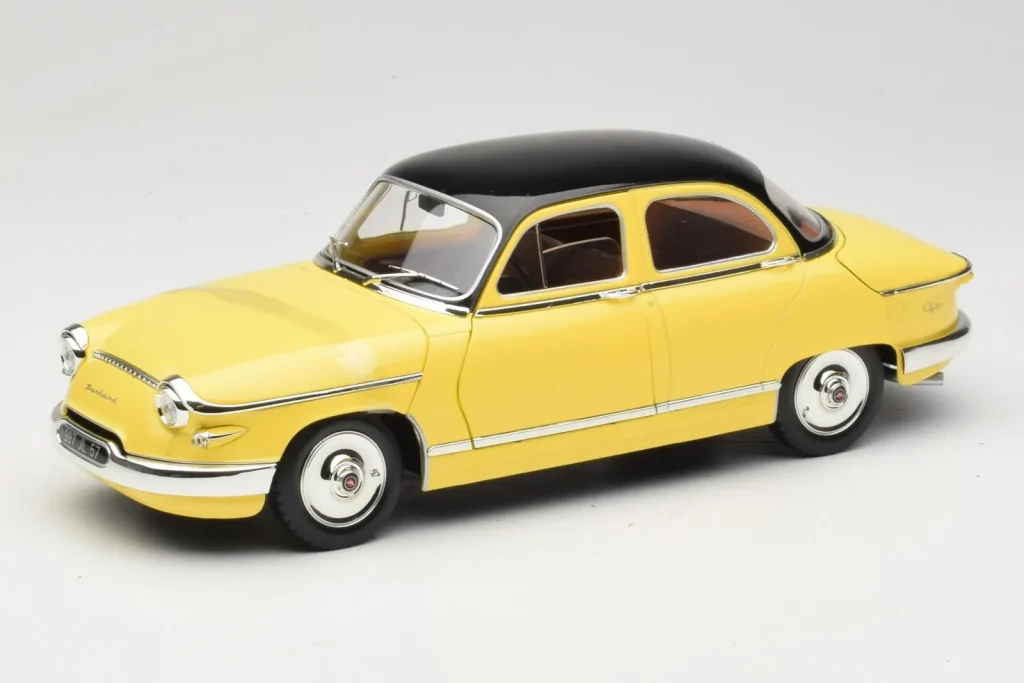 โมเดลรถ 1:18 Panhard PL17 สีเหลือง Solido (มือสอง)