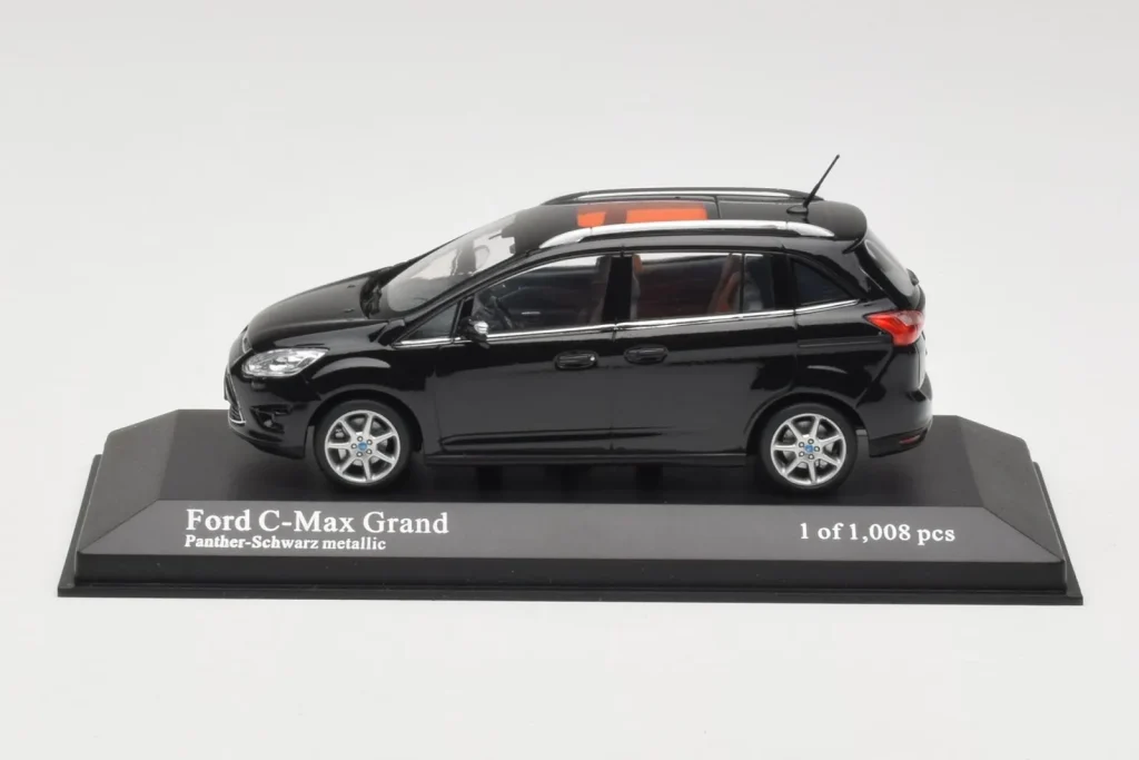 โมเดลรถ 1:43 Ford C-Max Grand สีดำเมทัลลิก Minichamps (มือสอง)