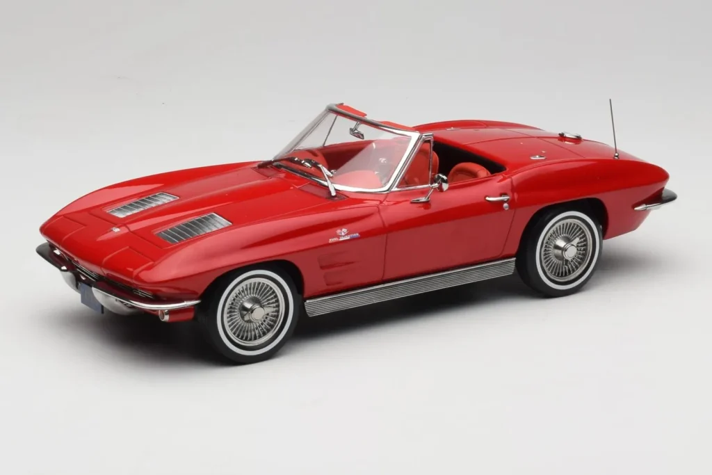 โมเดลรถ 1:18 Chevrolet Corvette C2 Sting Ray Cabriolet Riverside สีแดง Norev
