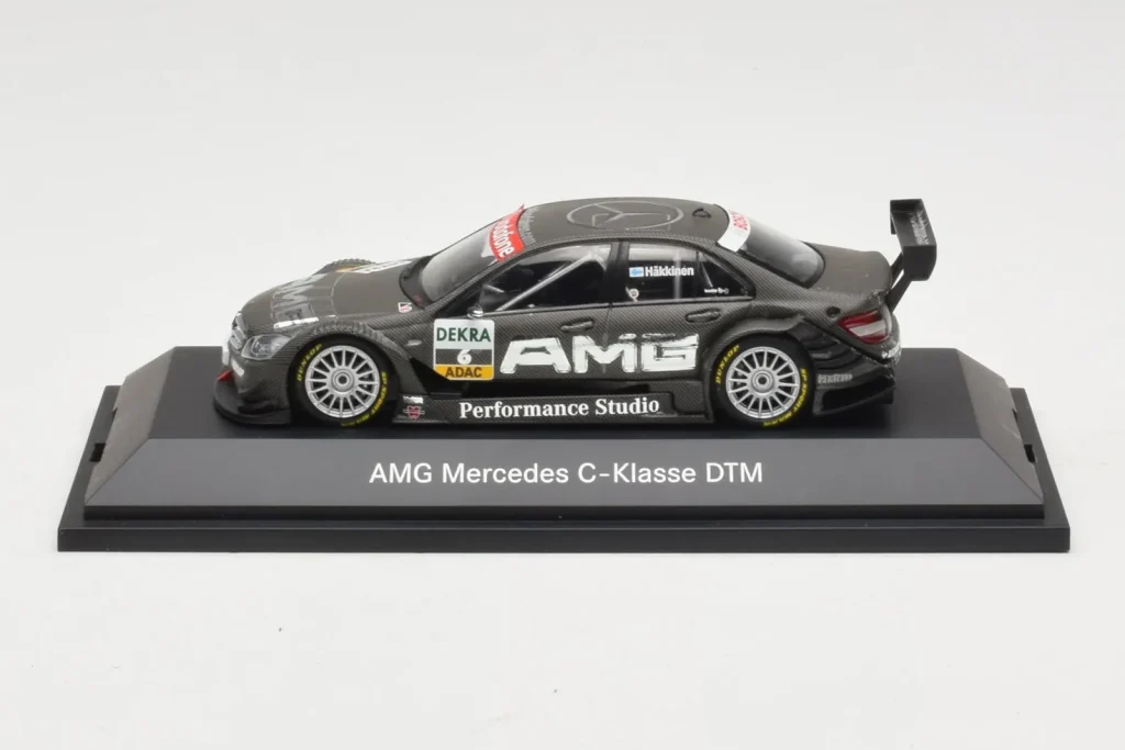 โมเดลรถ 1:43 Mercedes C-Class C204 #6 M. Hakkinen HWA DTM ปี 2007 Minichamps (มือสอง)