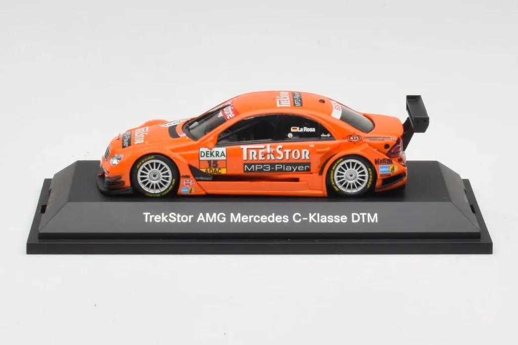 车型 1:43 Mercedes C-Class C204 DTM #15 D. la Rosa DTM 年 2007 Minichamps