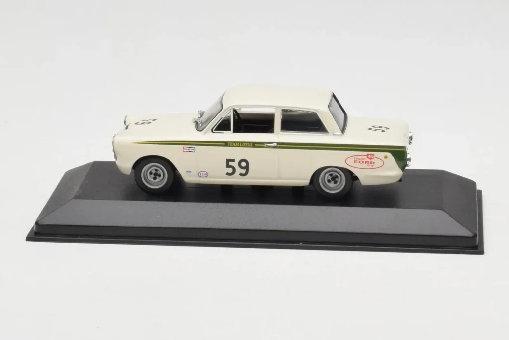 โมเดลรถ 1:43 Ford Lotus Cortina Mk1 #59 J. Clark / R. Parsons Sebring 12 Hours ปี 1964 Minichamps (มือสอง)