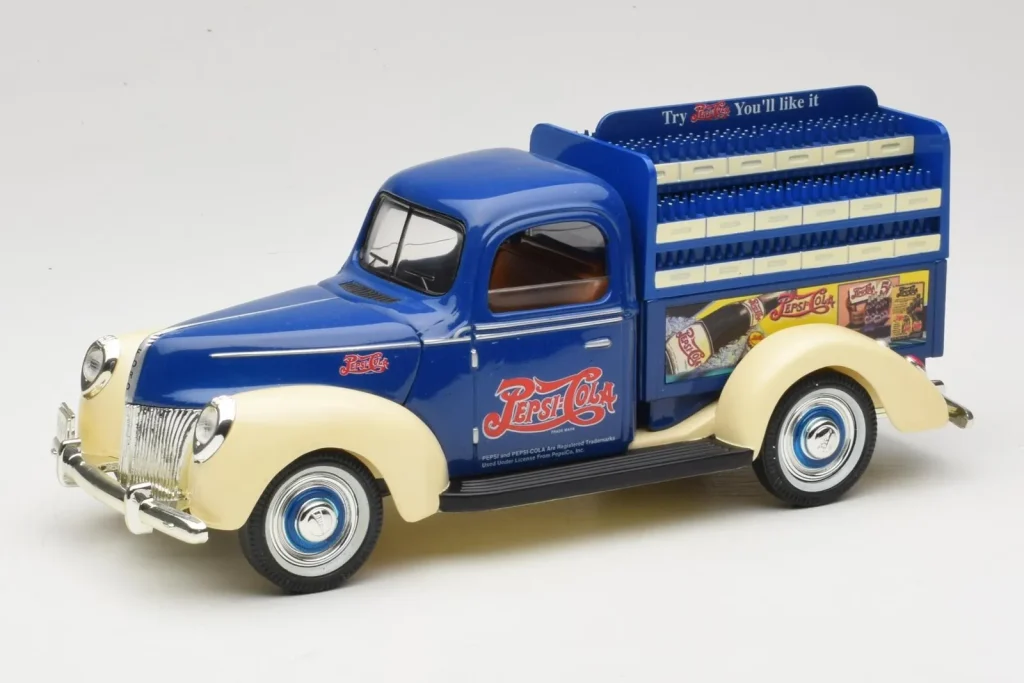 โมเดลรถ 1:18 Ford Pepsi-Cola Replica Golden Wheel (มือสอง)