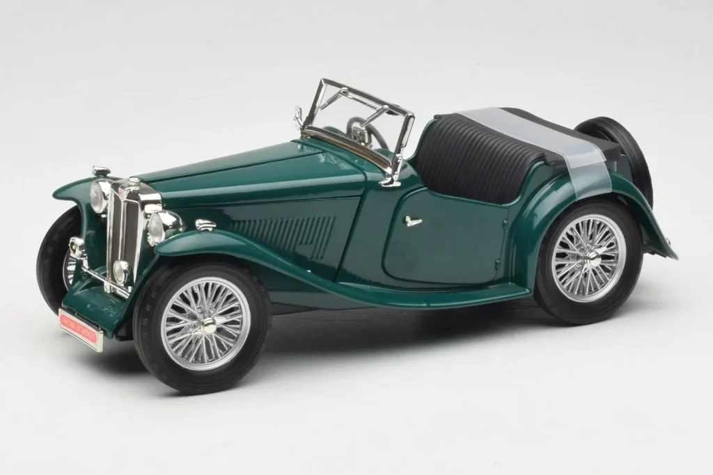 โมเดลรถ 1:18 MG TC Midget สีเขียว American Mint (มือสอง)