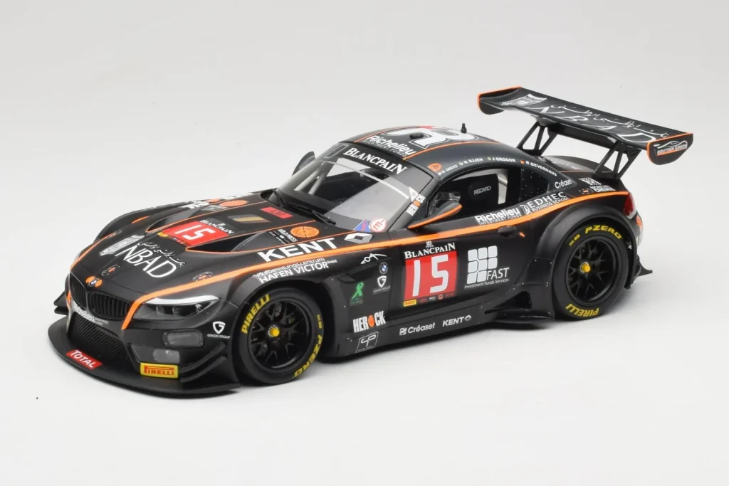 โมเดลรถ 1:18 BMW Z4 GT3 E89 #15 Boutsen Ginion Racing 24 Hours of Spa ปี 2015 Minichamps (มือสอง)