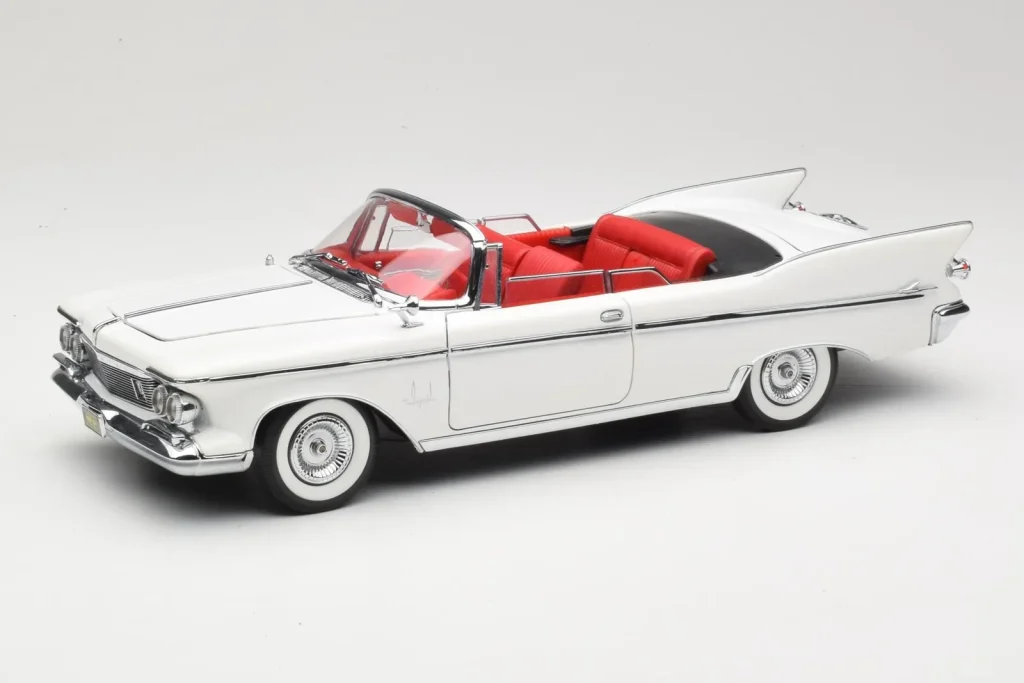 Model 1:18 Imperial Crown Convertible white Road Signature