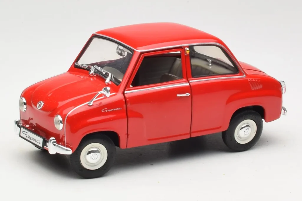 โมเดลรถ 1:18 Goggomobil T 250 สีแดง Revell (มือสอง)