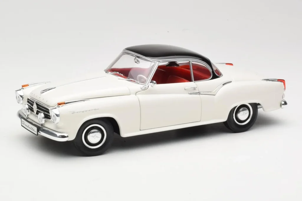 โมเดลรถ 1:18 Borgward Isabella Coupe สีขาว Revell [08982-W1] (มือสอง)