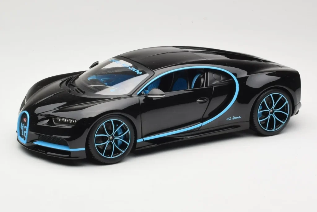 车型 1:18 Bugatti Chiron Black & Blue Bburago