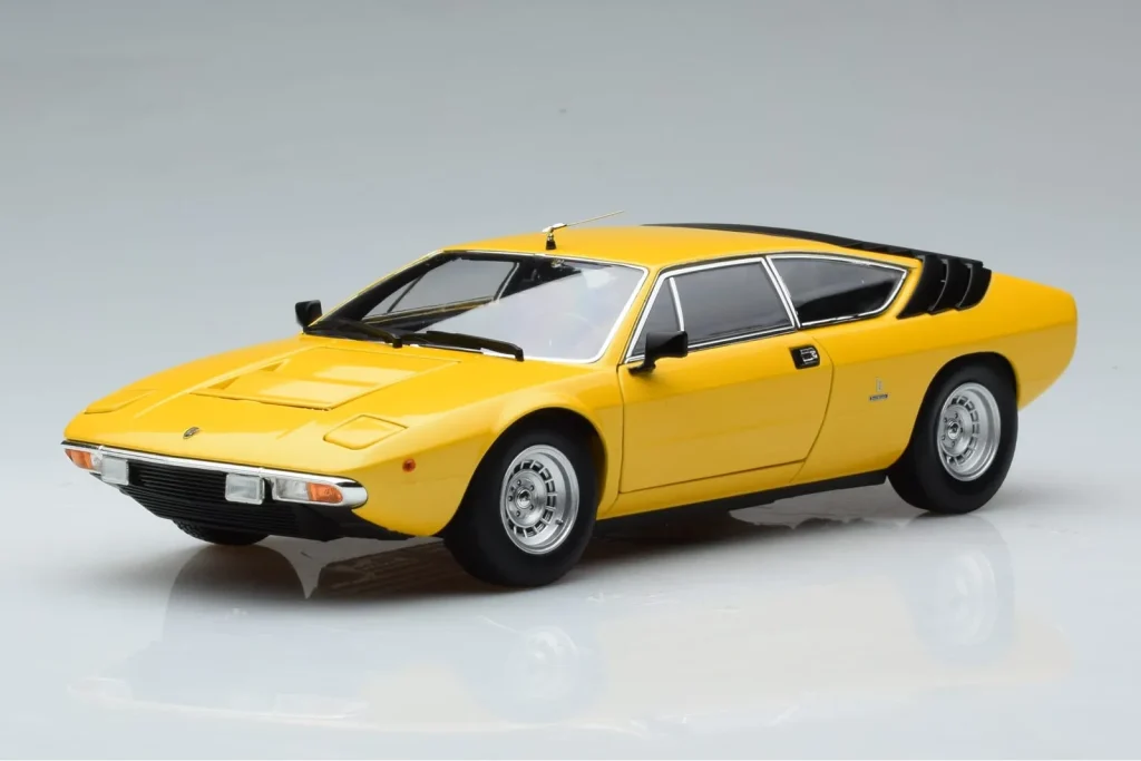 โมเดลรถ 1:18 Lamborghini Urraco สีเหลือง Kyosho