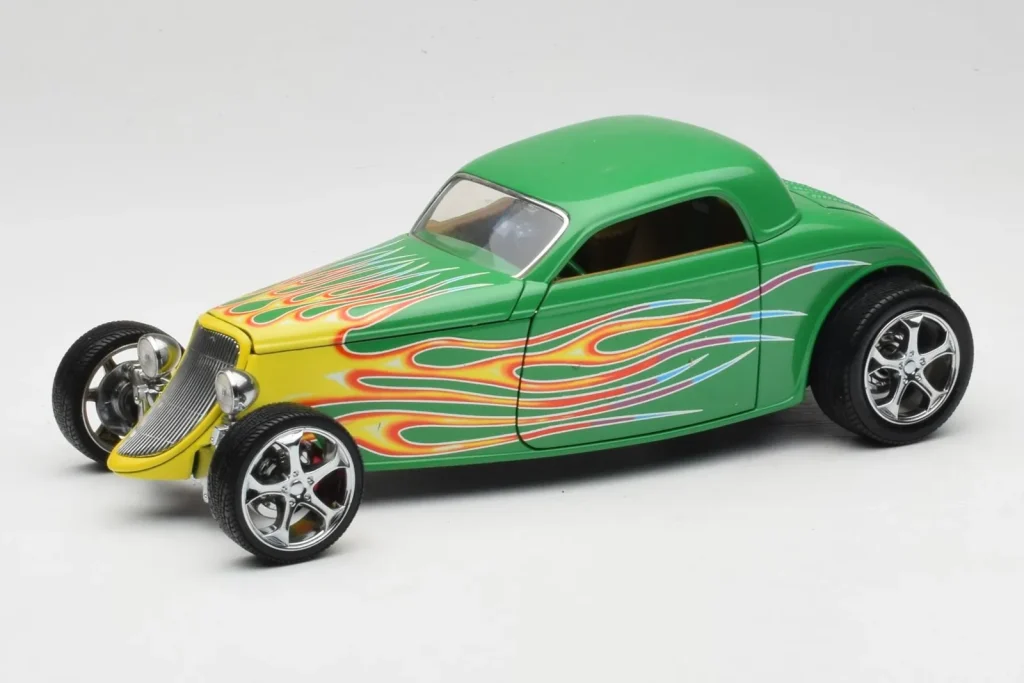 โมเดลรถ 1:18 Ford Coupe Green with Fire Road Signature (มือสอง)