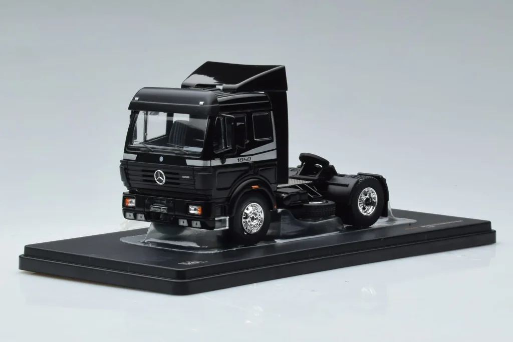 车型 1:43 Mercedes SK2 1850 黑色 IXO