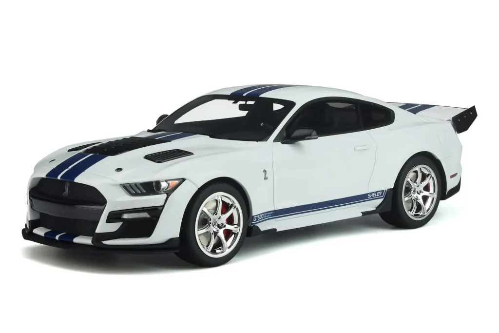 โมเดลรถ 1:18 Ford Mustang Shelby GT500 S550 Dragon Snake สีขาว GT Spirit