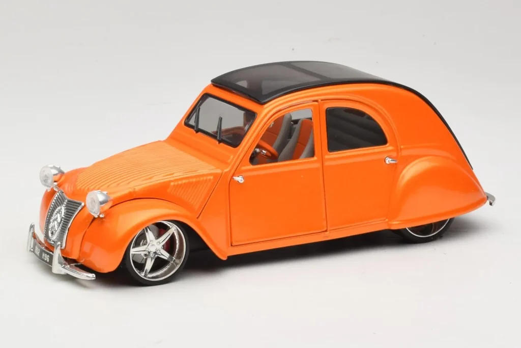 Model 1:18 Citroen 2CV orange Maisto