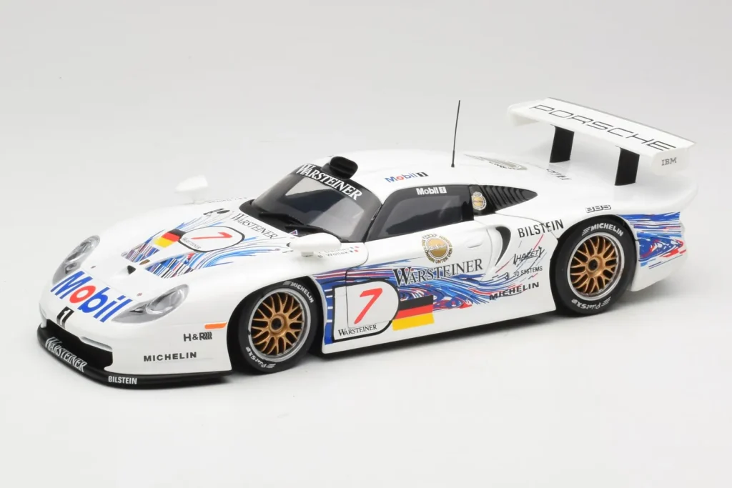 车型 1:18 Porsche 911 GT1 #7 Y. Dalmas / R. Wollek FIA GT Championship 年 1997 UT Models