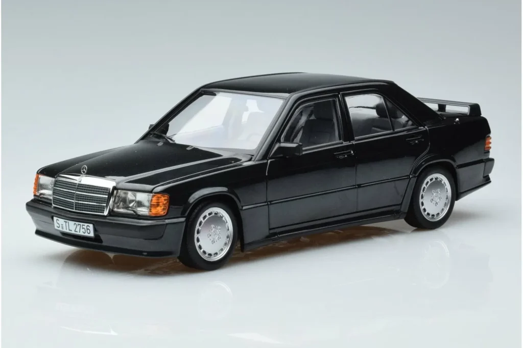 车型 1:18 Mercedes 190 E 2.3-16 Cosworth W201 Norev