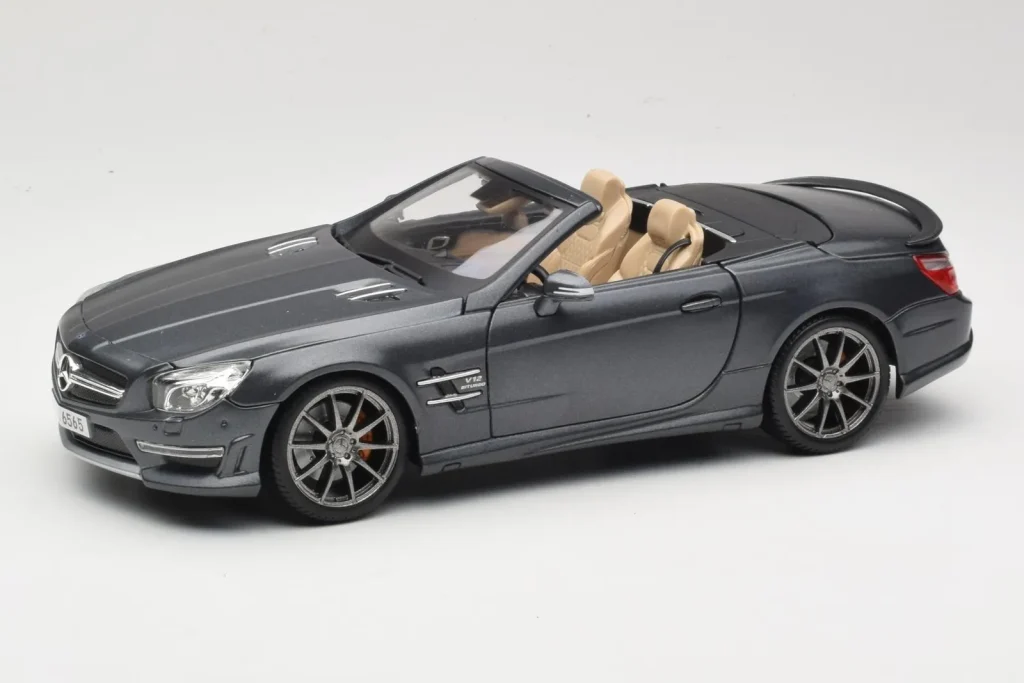 โมเดลรถ 1:18 Mercedes SL65 AMG Black Series R230 Matte สีดำ Maisto (มือสอง)
