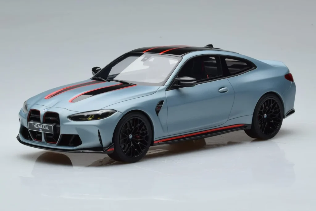 โมเดลรถ 1:18 BMW M4 CSL G82 สีเทา GT Spirit
