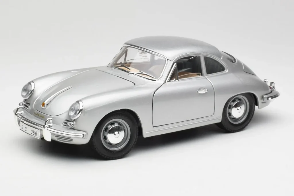 Model 1:18 Porsche 356B silver Bburago