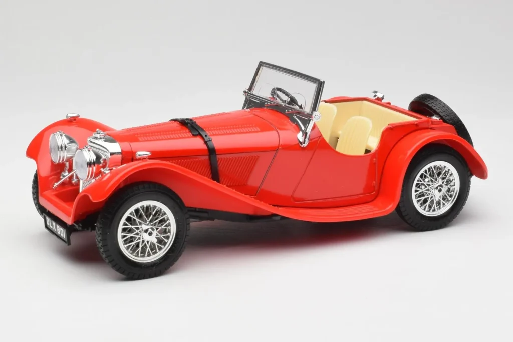 车型 1:18 Jaguar SS 100 红色 Bburago