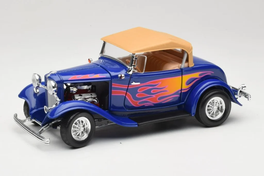 车型 1:18 Ford Roadster Street Rod Blue with Fire Road Signature
