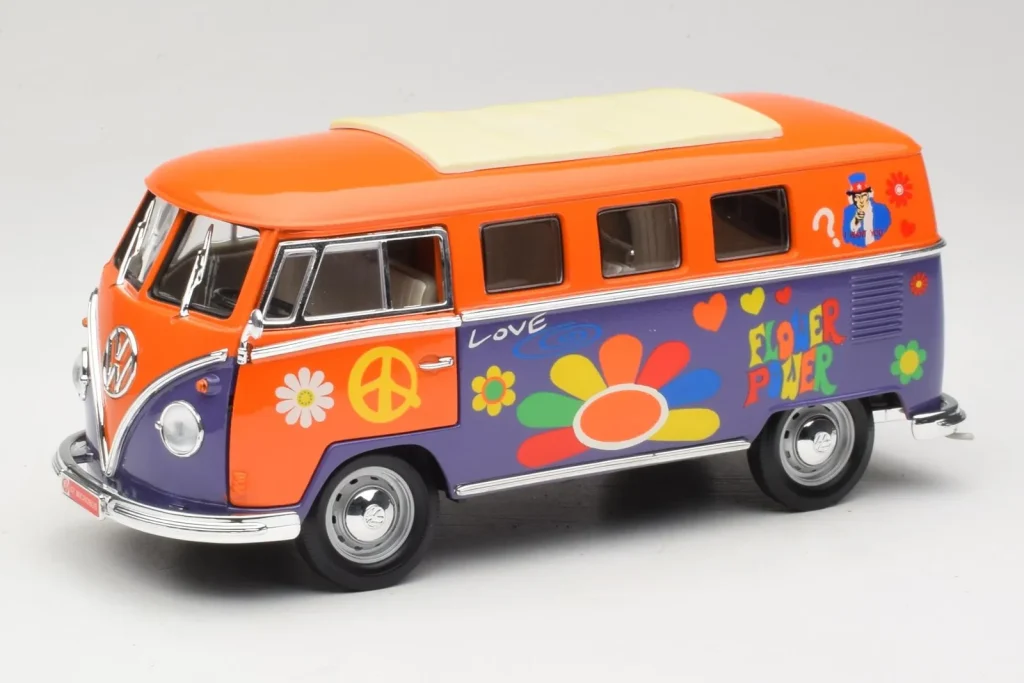 车型 1:18 Volkswagen Microbus T1 Flower Power Road Signature