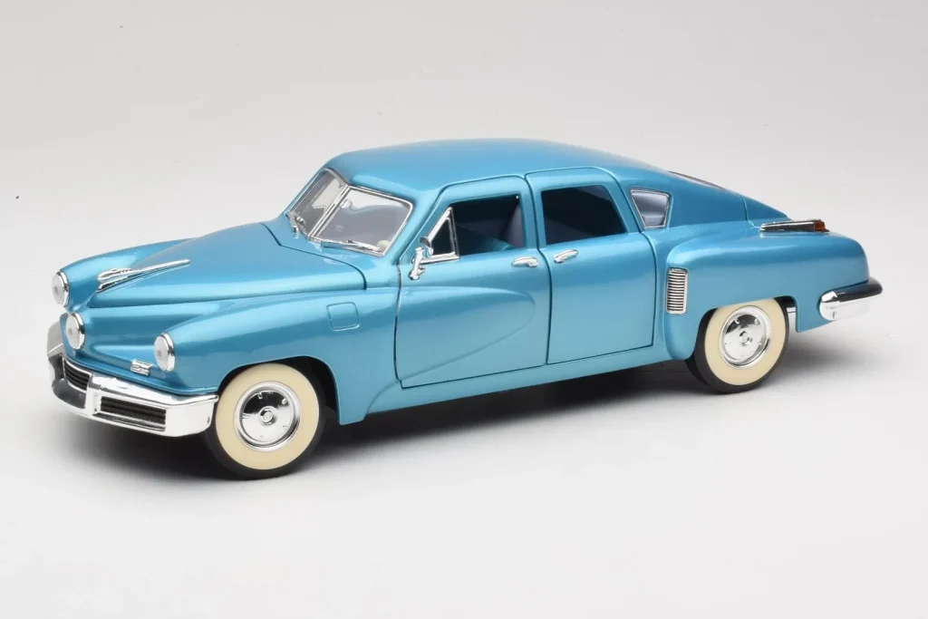 车型 1:18 Tucker Torpedo 蓝色 Road Signature