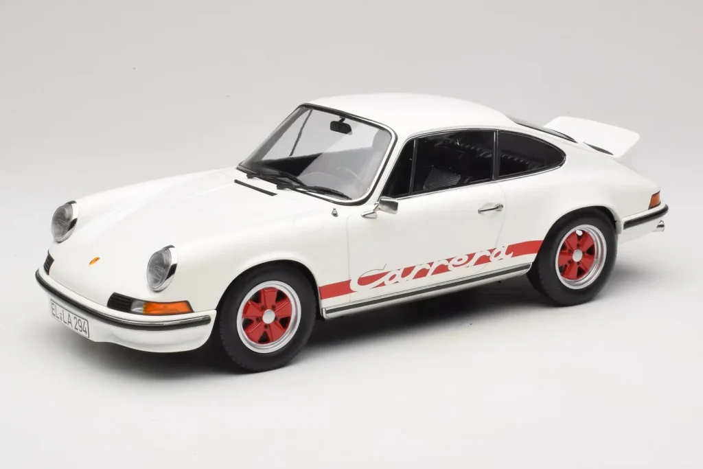 Model 1:12 Porsche 911 Carrera RS 2.7 Grand Prix White With Red Norev