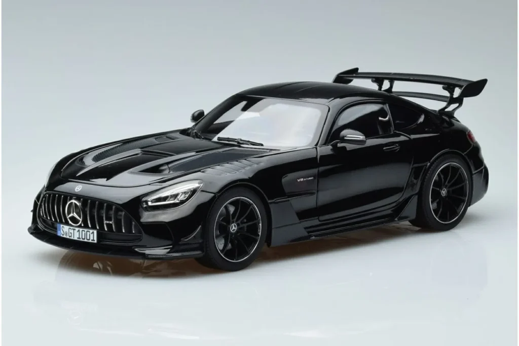 โมเดลรถ 1:18 Mercedes AMG GT C190 Black Series สีดำ Norev