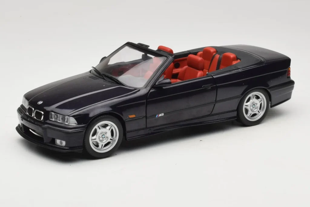 车型 1:18 BMW M3 E36 Cabriolet Techno Violet UT Models