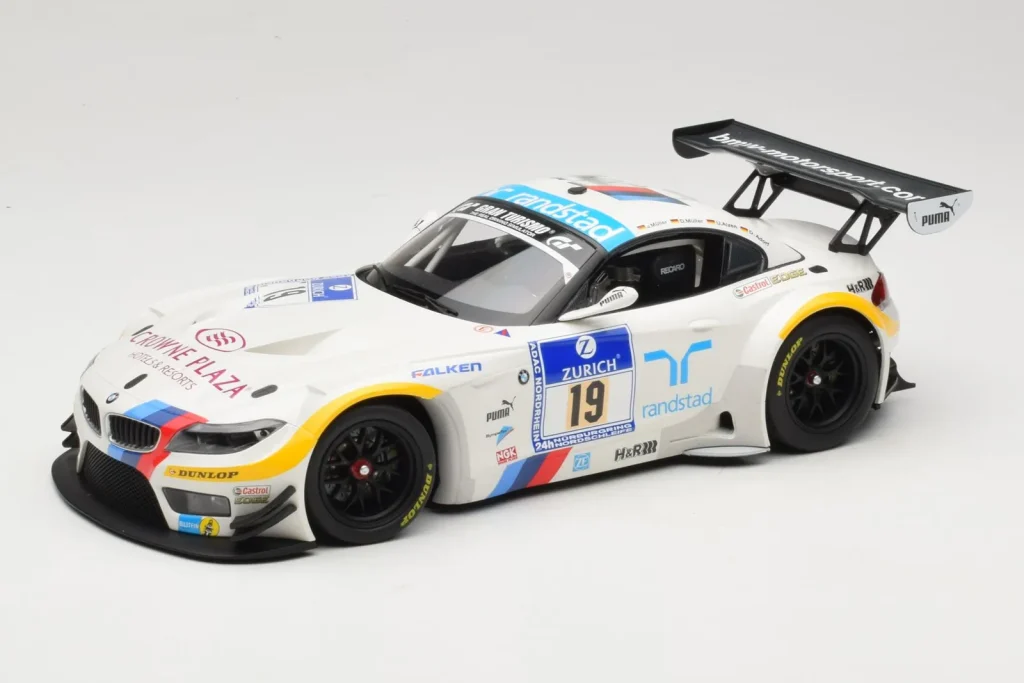 โมเดลรถ 1:18 BMW Z4 GT3 #19 Team Schubert J. Muller / D. Muller ADAC 24 Hours Nurburgring ปี 2012 Minichamps (มือสอง)