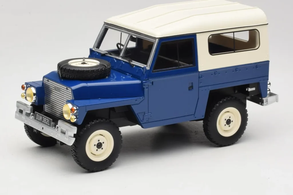 Model 1:18 Land Rover Lightweight Series III Dark Blue BoS Models