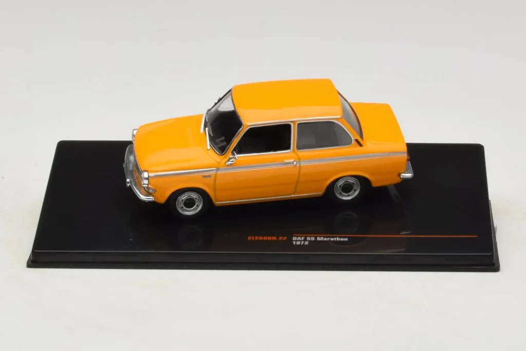 车型 1:43 DAF 55 Marathon 黄色 IXO
