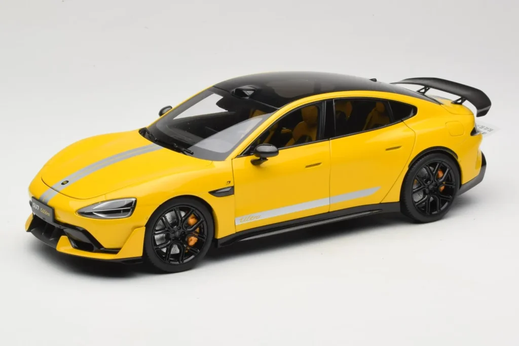 โมเดลรถ 1:18 Xiaomi SU7 Ultra สีเหลือง OEM