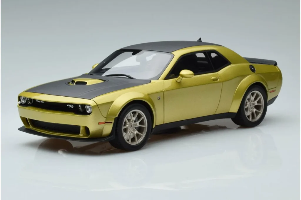车型 1:18 Dodge Challenger R/T Scat Pack Widebody 50th Anniversary GT Spirit