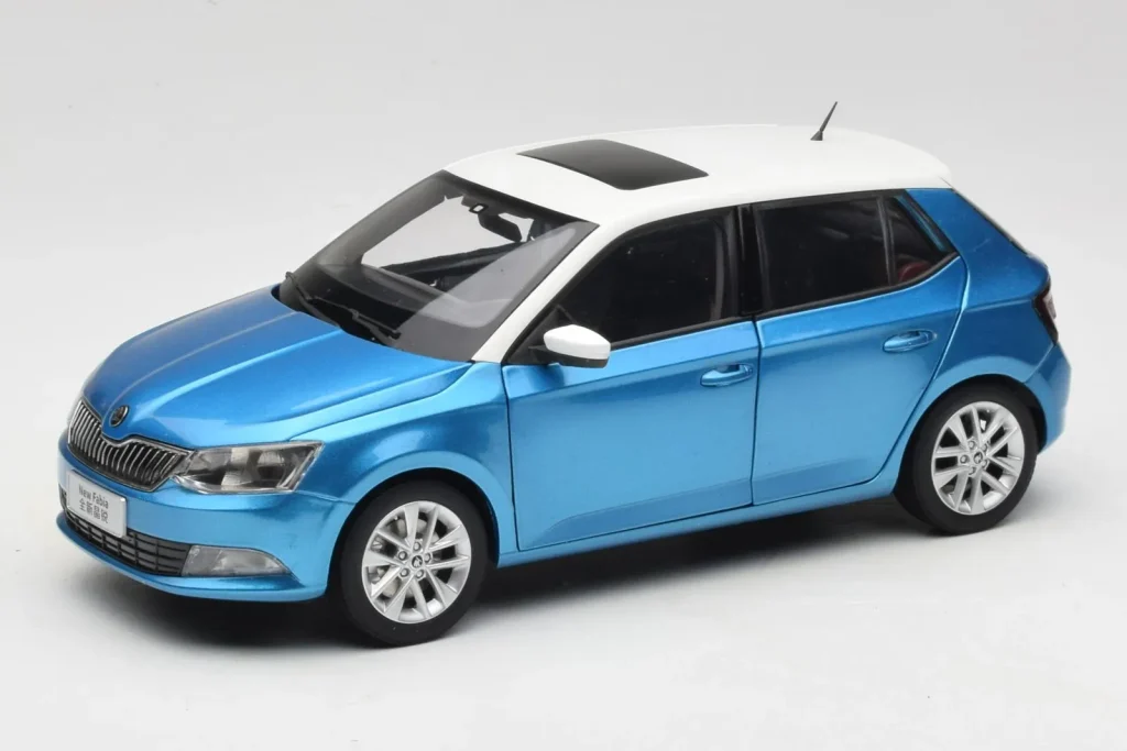 Model 1:18 Skoda Fabia Mk3 blue OEM
