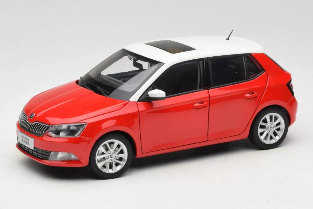 โมเดลรถ 1:18 Skoda Fabia Mk3 สีแดง OEM
