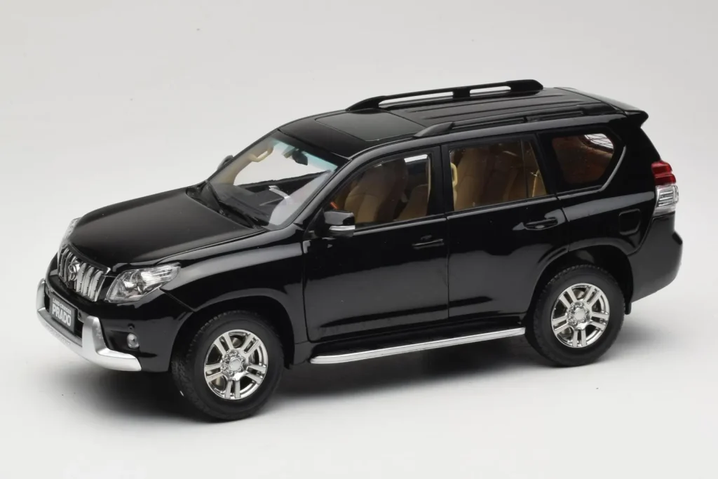 车型 1:18 Toyota Land Cruiser Prado J150 黑色 Paudi Model