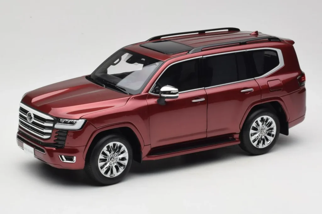โมเดลรถ 1:18 Toyota Land Cruiser LC300 ZX สีแดง LCD