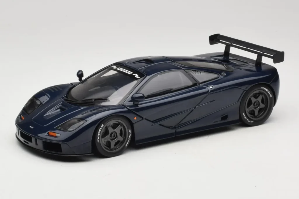 车型 1:18 McLaren F1 GTR Le Mans Edition 紫色 UT Models