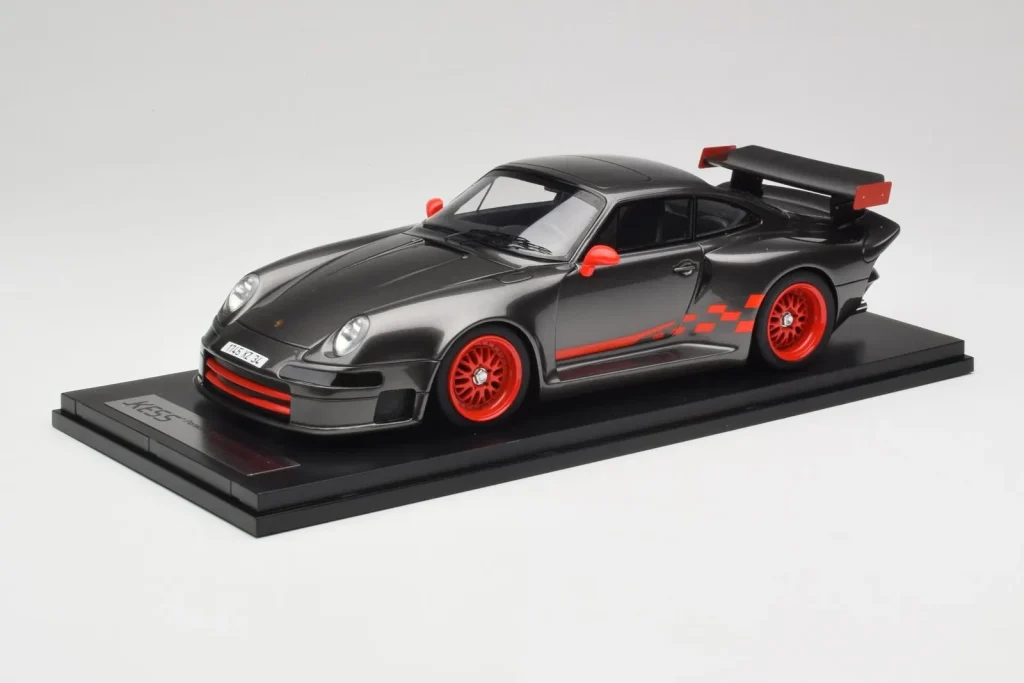 Model 1:18 Porsche 911 993 Almeras GT1 Grey Kess