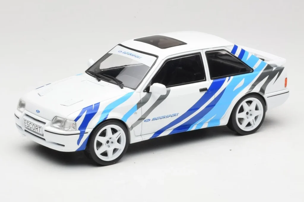 โมเดลรถ 1:18 Ford Escort Mk4 RS Turbo S2 White With Decor MCG