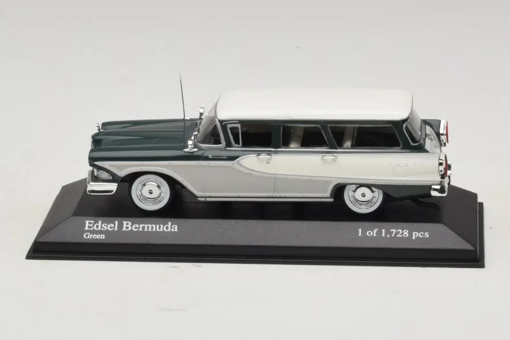 โมเดลรถ 1:43 Edsel Bermuda Station Wagon สีเขียว Minichamps (มือสอง)