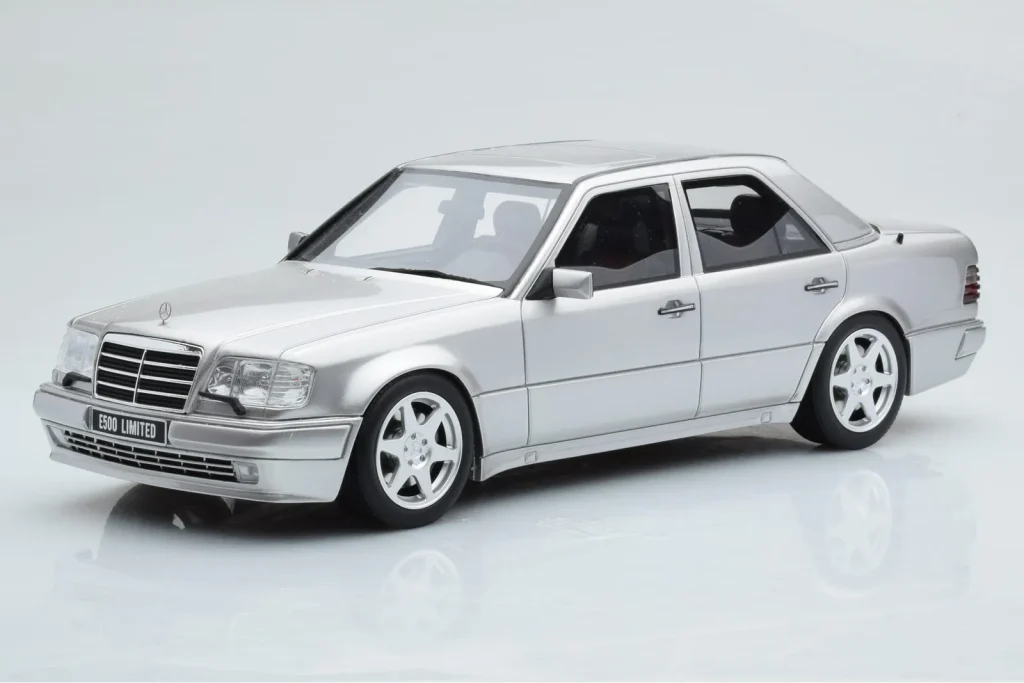 Model 1:18 Mercedes E500 W124 silver Otto