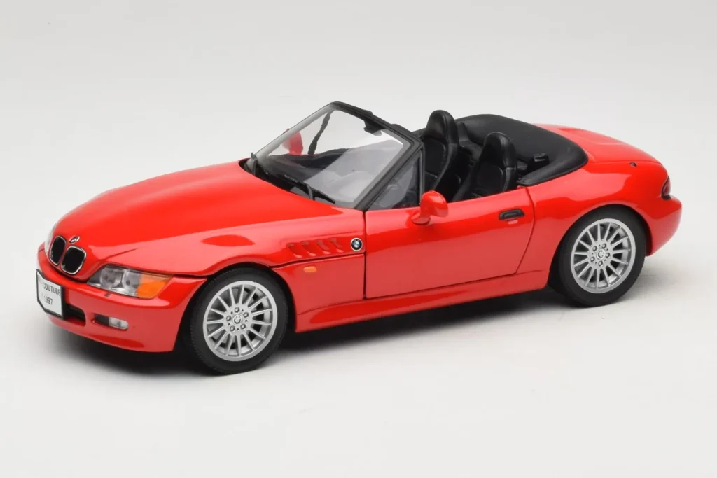 车型 1:18 BMW Z3 Roadster Red Dealer Edition UT Models
