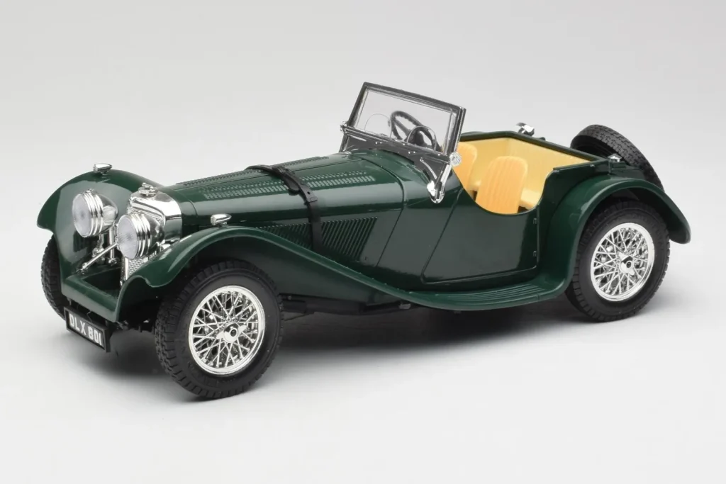 车型 1:18 Jaguar SS 100 Roadster 绿色 Bburago