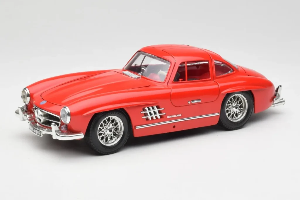 车型 1:18 Mercedes 300 SL 红色 Bburago